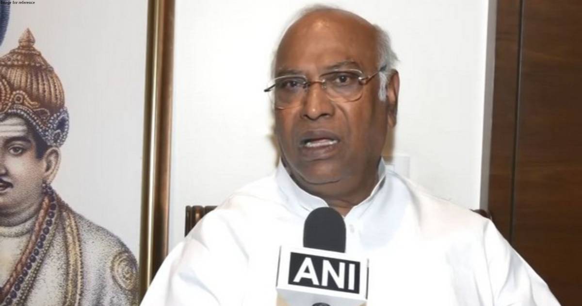 Congress chief M Kharge expresses grief over demise of KPCC working president Dhruvanarayana